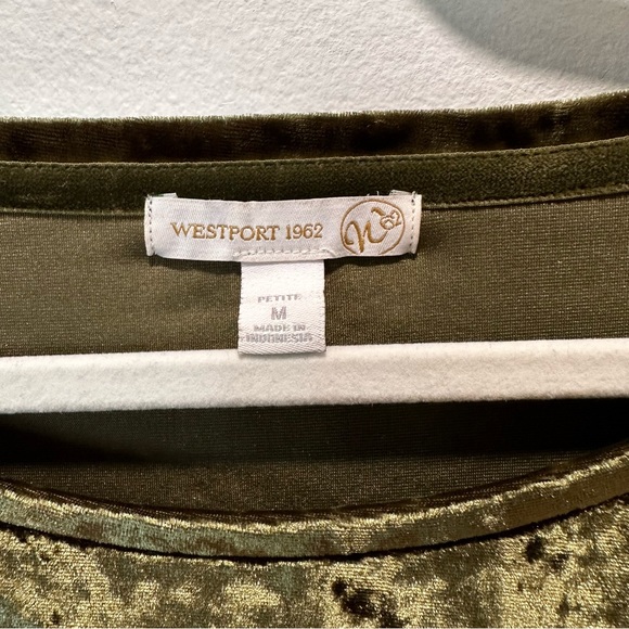Westport 1962 Olive Green Crushed Velvet 3/4 Sleeve Women’s size Petite Medium - Picture 5 of 6